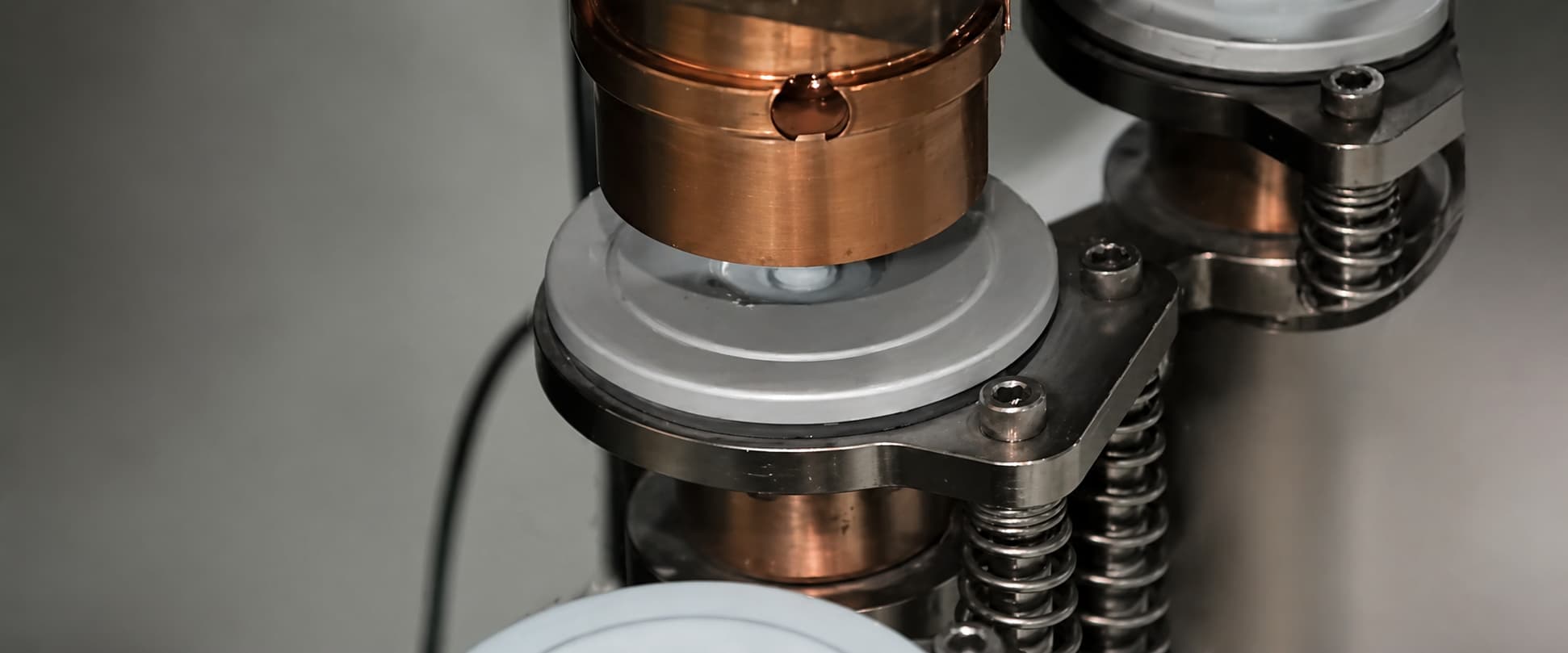 Engine oil filter end cap welding process