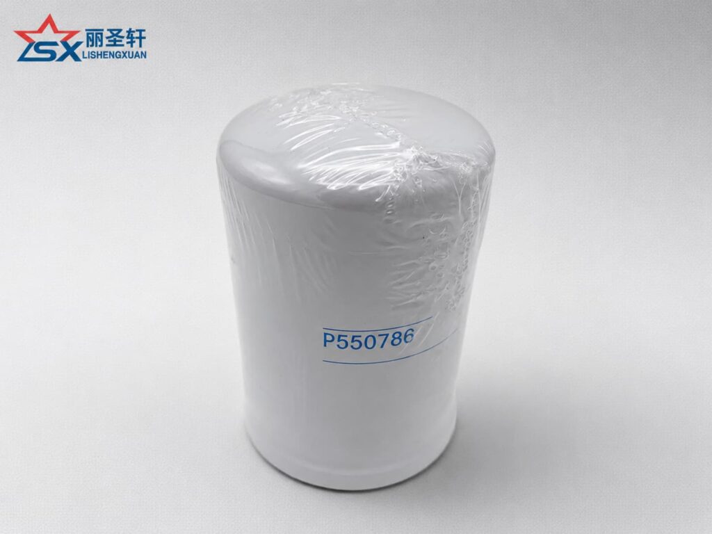 P550786 spin-on engine oil filter with white housing for CLAAS TUCANO and agricultural machinery applications